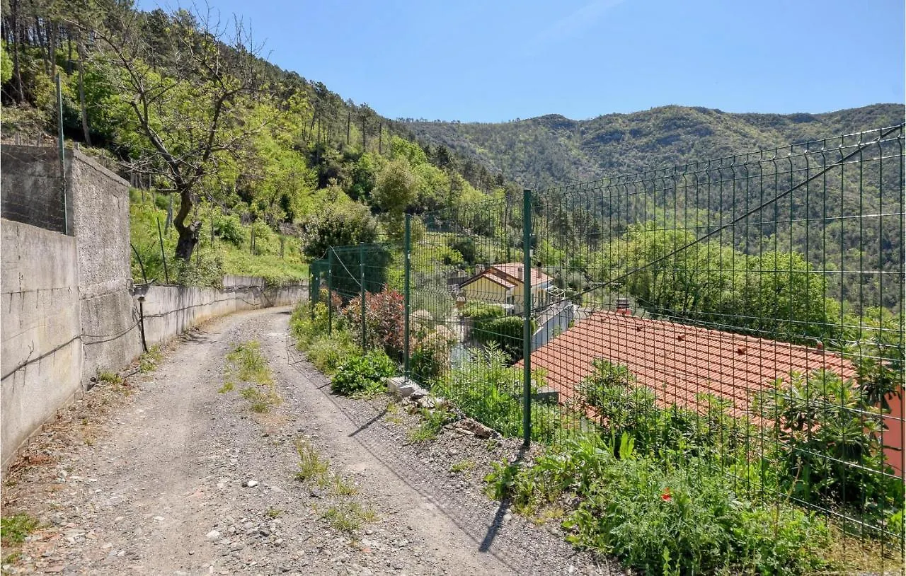 Holiday home 3 Bedroom Beautiful Home In Moneglia