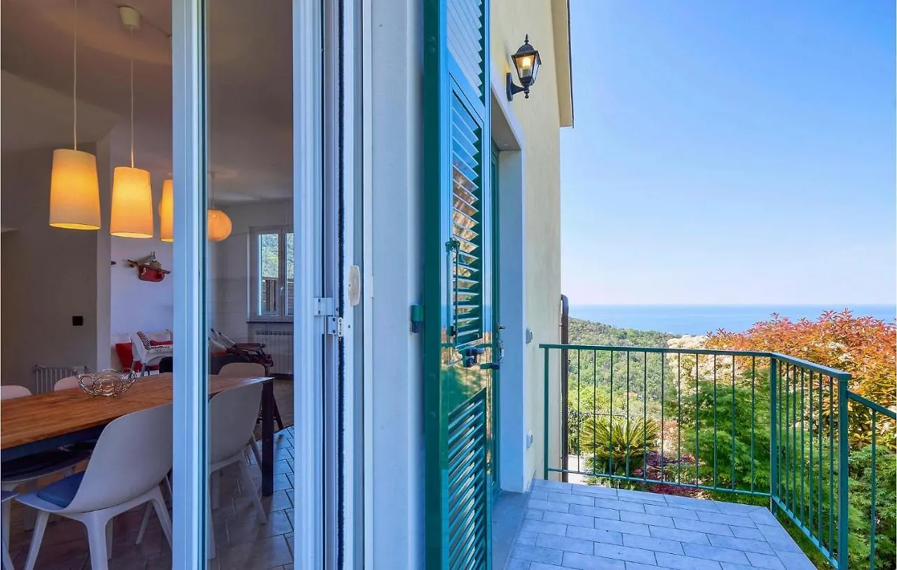 Holiday home 3 Bedroom Beautiful Home In Moneglia Italy