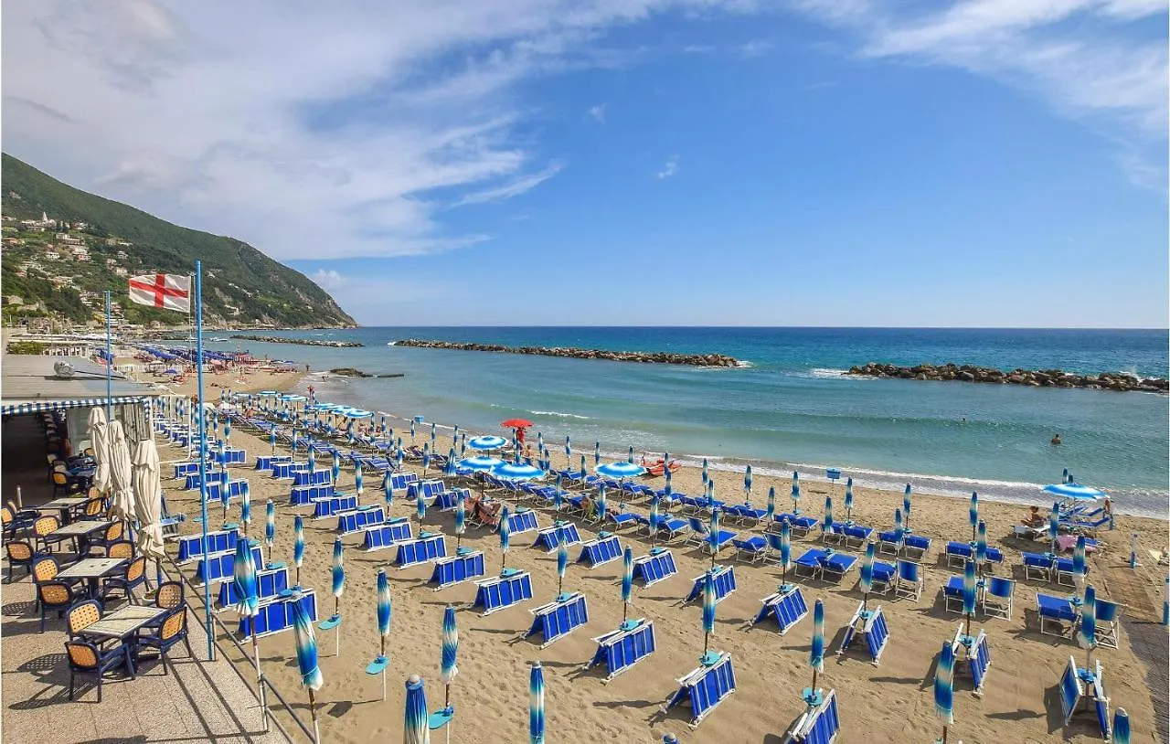 3 Bedroom Beautiful Home In Moneglia